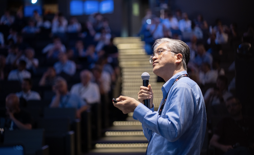 Speaker at a scientific conference